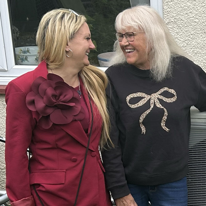 Portsmouth North resident receives a visit from Amanda Martin MP, and Aura Retrofit to see results of the Warm Homes Plan