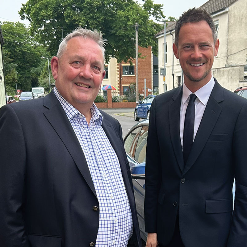 Stephen Morgan, MP for Portsmouth South, with Aura Retrofit Head of Partnerships, Kevin Downes