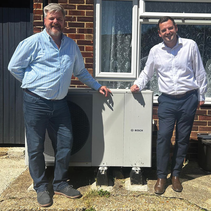 Hamble Valley MP, Paul Holmes meets with Aura Retrofit